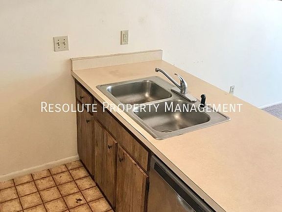 4th image of 5440 SE 29th Pl Unit D