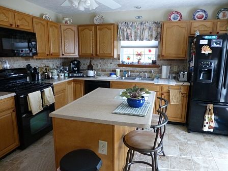 5th image of 107 Trowbridge Dr