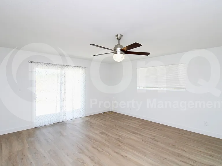 10312 E Cactus Rd — Photo 10