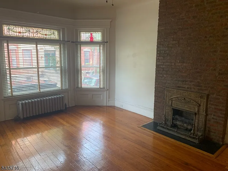 3 bed, 2.5 bath, $2,900 — Photo 2