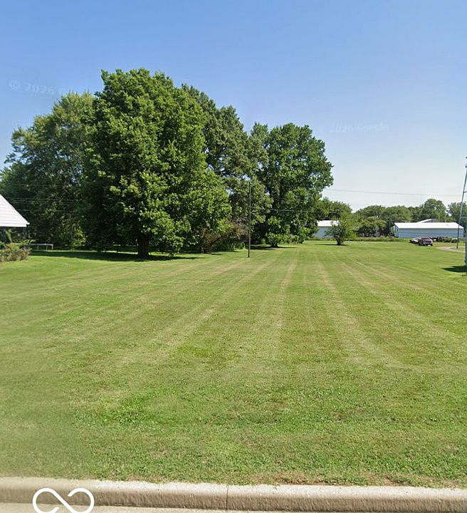 1st image of 326 W Main St