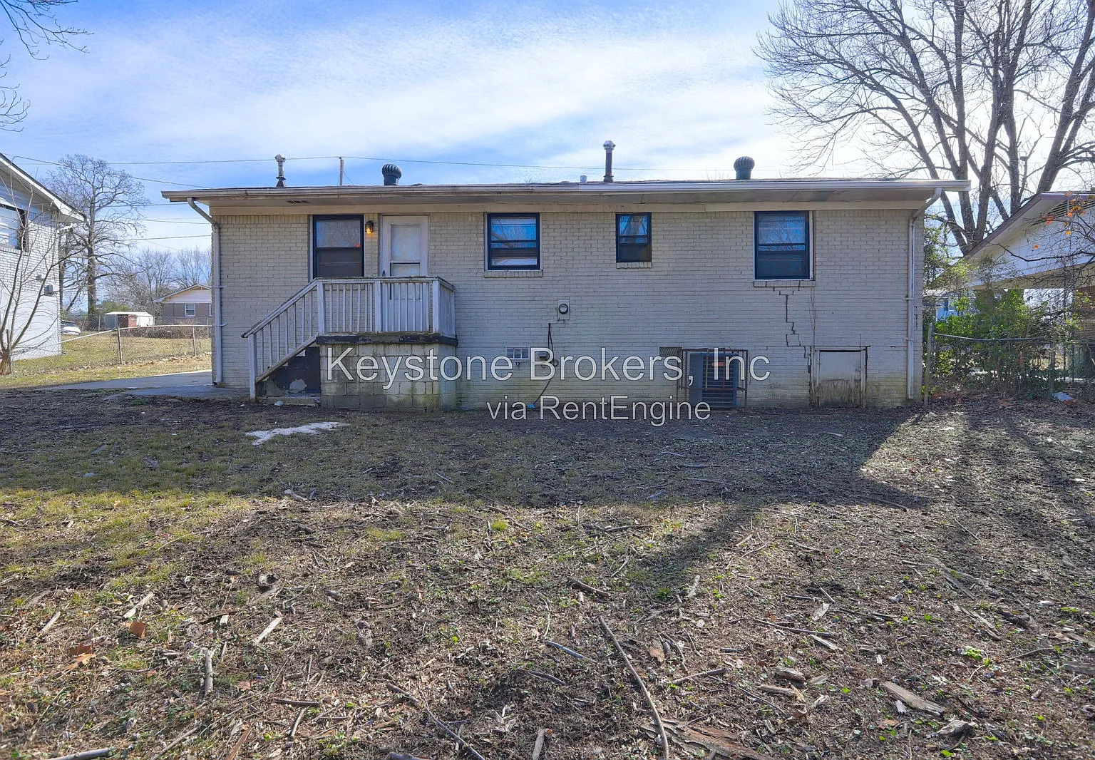 3 bed, 1.0 bath, 1000 sqft, $1,250 — Photo 2