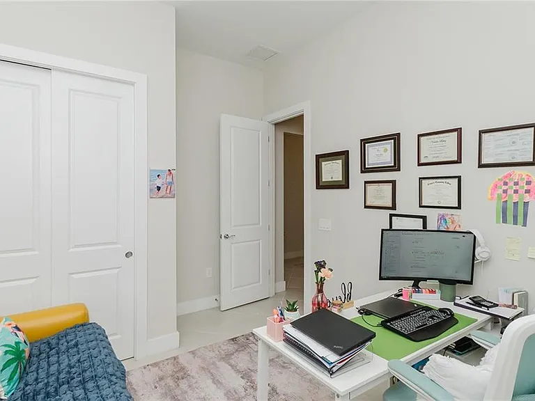 4302 Washington Pl — Photo 21