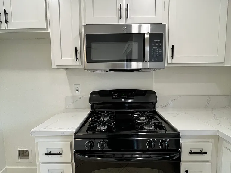 1216 E La Palma Ave — Photo 16