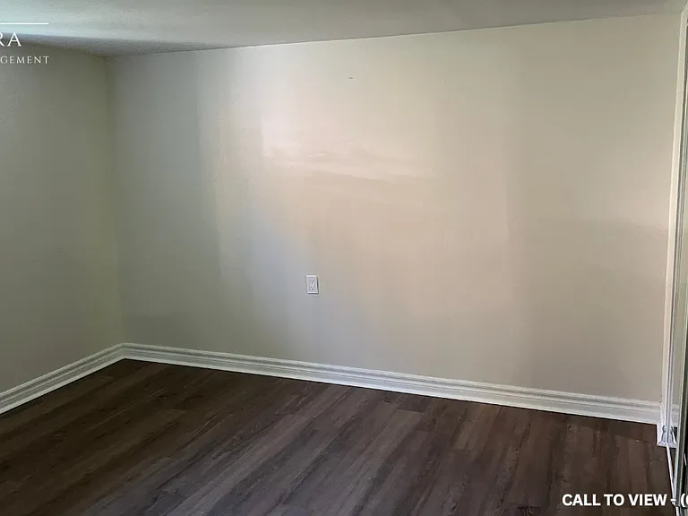 433 Crerar Ave #2 — Photo 8