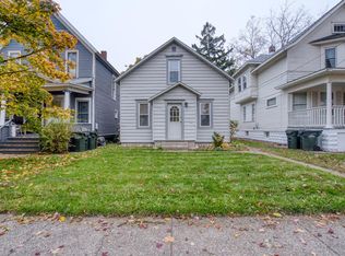 1154 Sanford St, Muskegon, MI 49441