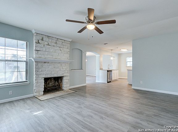 4th image of 4320 Summer Sun Ln