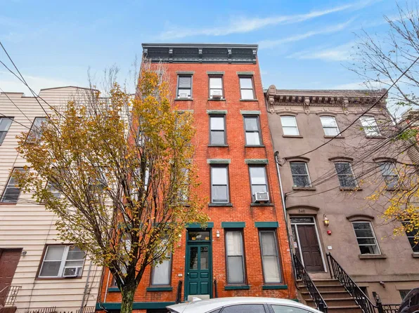 343 4th St APT 2, Jersey City, NJ 07302