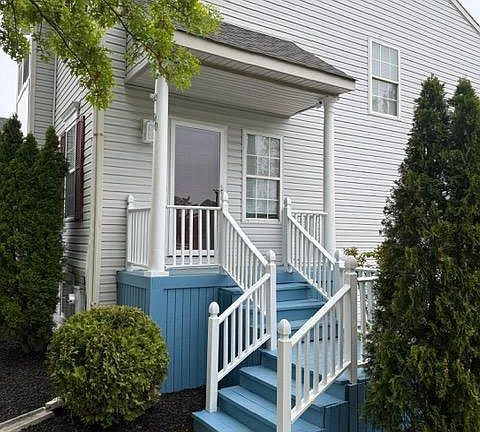 3rd image of 100 Buckson Ct
