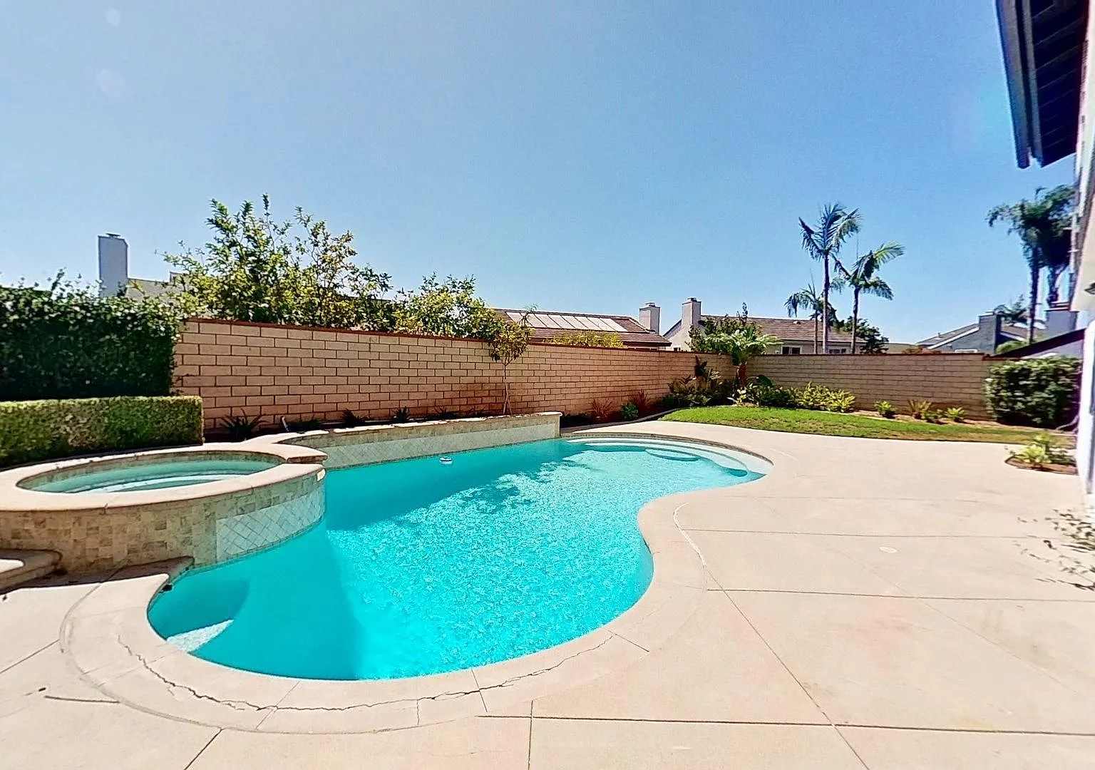 *$2,000 off Move In Special* 24671 Paige Circle, Laguna Hills: Spacious 2,100 sqft 4 Bed 2.5 Bath... — Photo 3