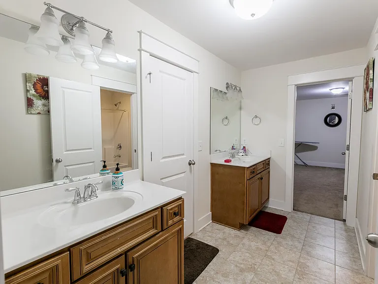 726 Newcomb St — Photo 19