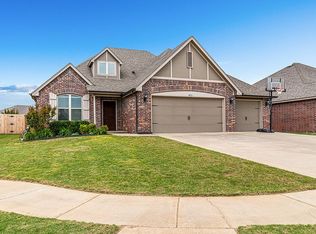 4913 E Fort Worth St, Broken Arrow, OK 74014