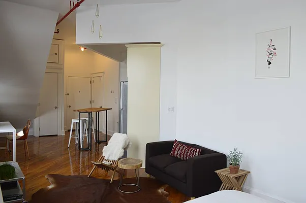 Rented by Dream Space Realty | media 15