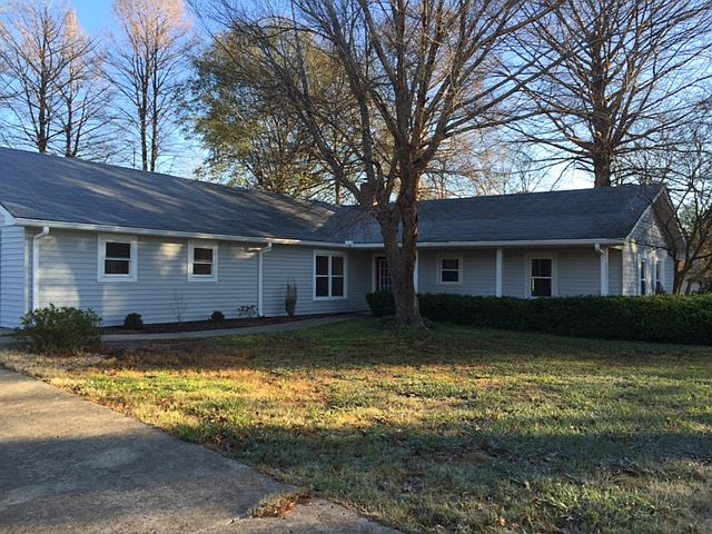 1161 Cloverdale