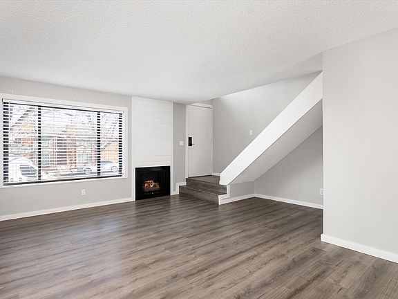 3rd image of 1227 S Dillon Way