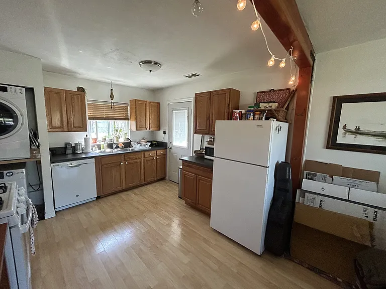 1150 Beeler St — Photo 5