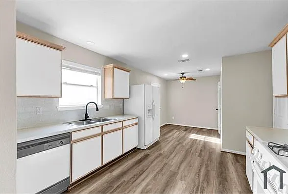 11566 Byronstone Dr — Photo 10
