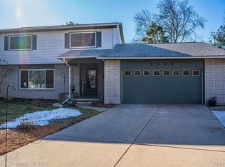 2008 Belaire St, Midland, MI 48642
