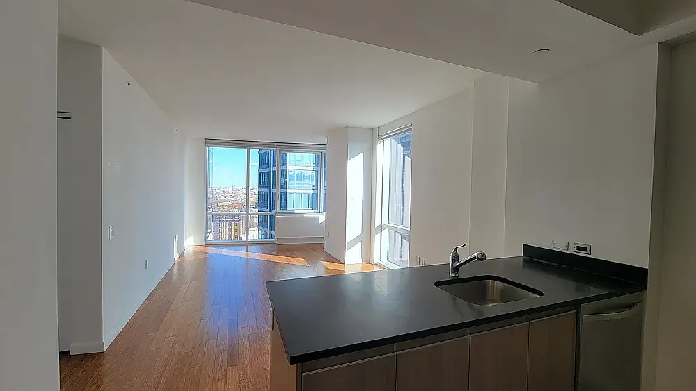 66 Rockwell Place — Photo 2