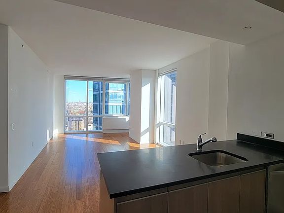 2nd image of 66 Rockwell Pl APT 17E