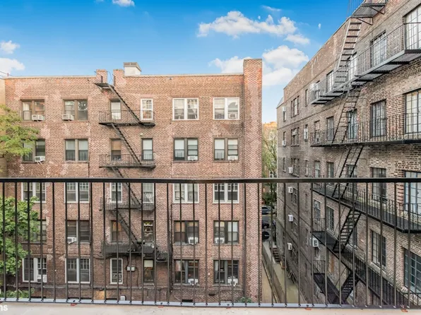 205 Cabrini Boulevard image 11 of 22