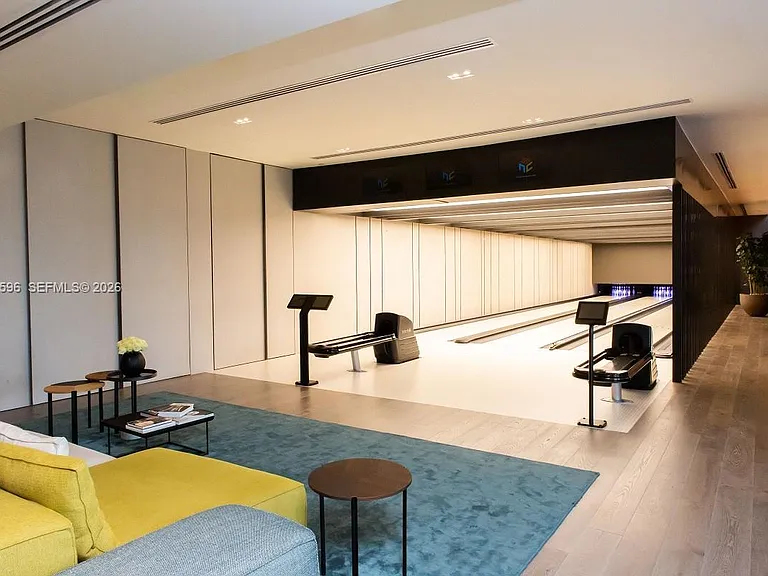 650 NE 32nd St #Penthouse 5201 — Photo 33