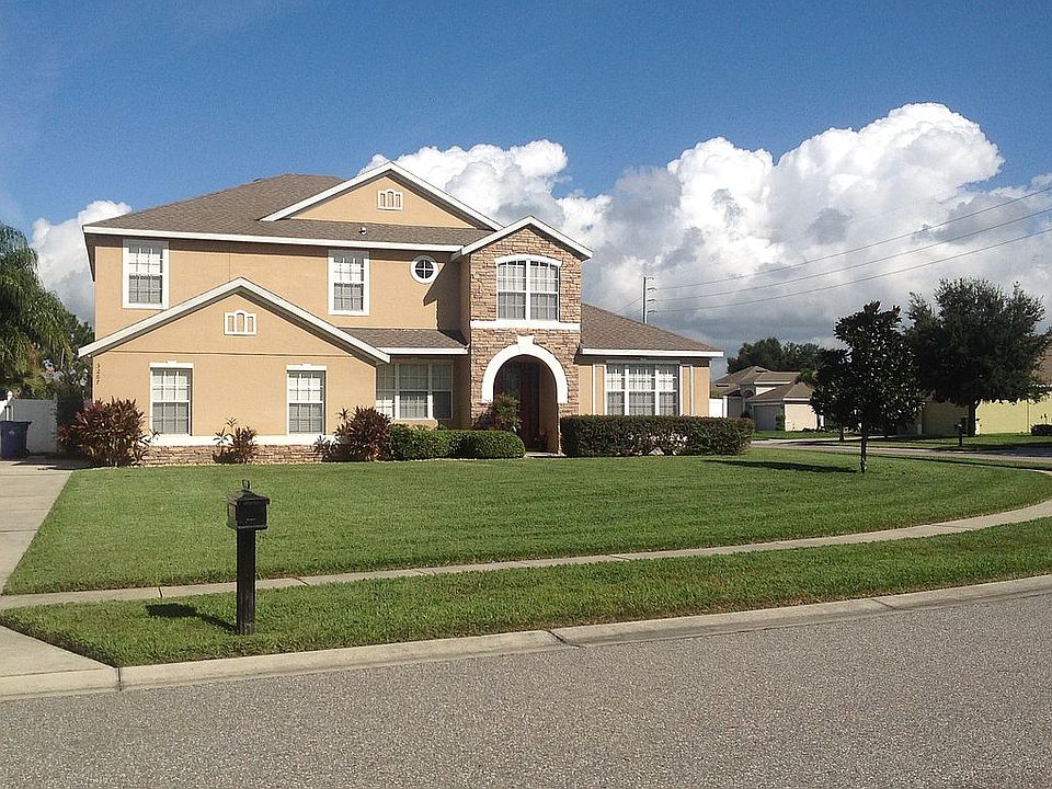 1st image of 3267 Fawnwood Dr
