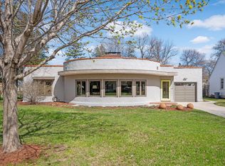 1856 Asbury St, Falcon Heights, MN 55113