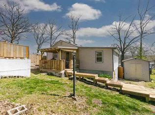 19090 Clinton Rd, Warsaw, MO 65355