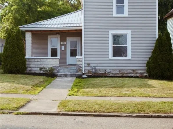 133 1st St W, Strasburg, OH 44680