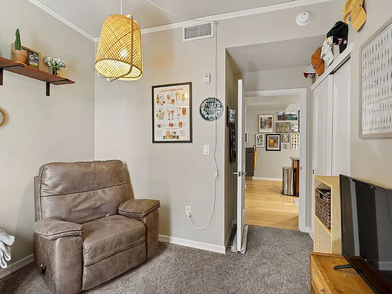 1975 N Grant St #401 — Photo 17