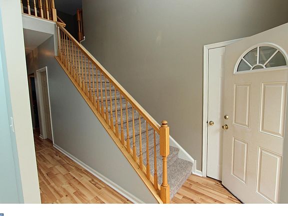 3rd image of 36 N Cummings Dr