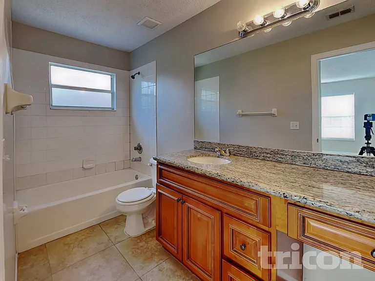 1910 Lillian Ave — Photo 9