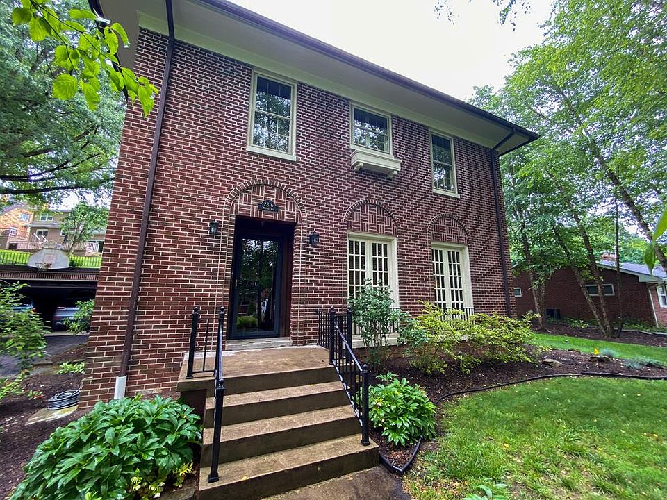 1st image of 2816 Willow Way