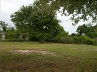401 Sycamore St, Bay St Louis, MS 39520