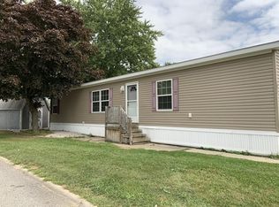 1874 Autumn Dr, Monroe, MI 48161