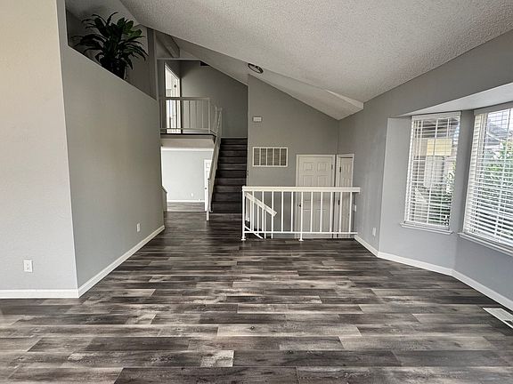 3rd image of 997 Laurel Creek Way