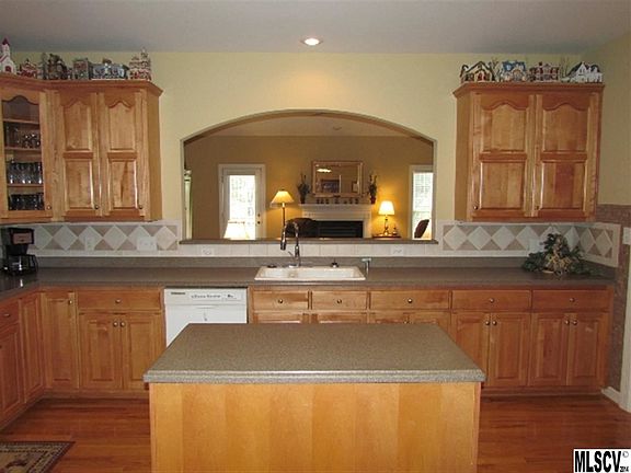 3rd image of 1117 Fox Chase Dr