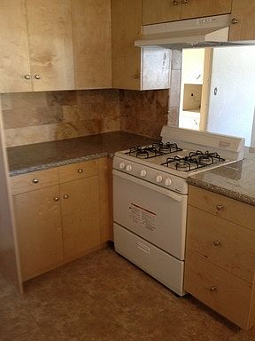 3rd image of 1410 W 227th St APT 11