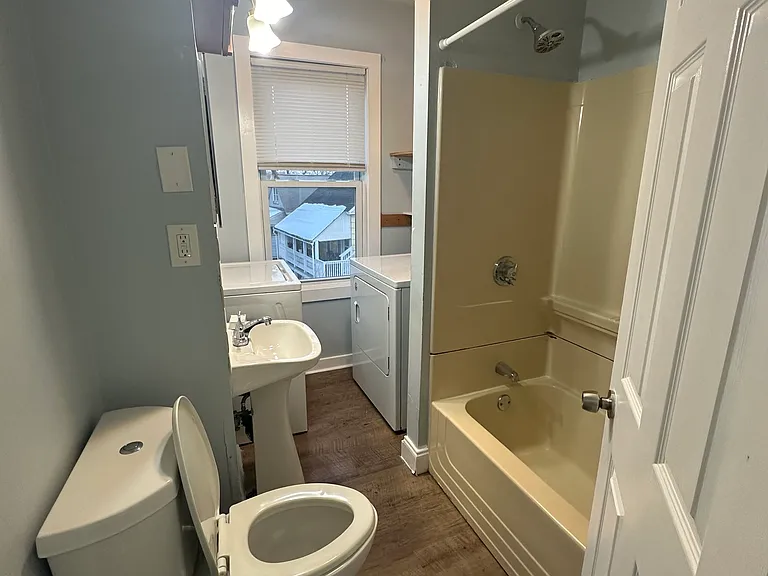 111 Southgate St #3 — Photo 9