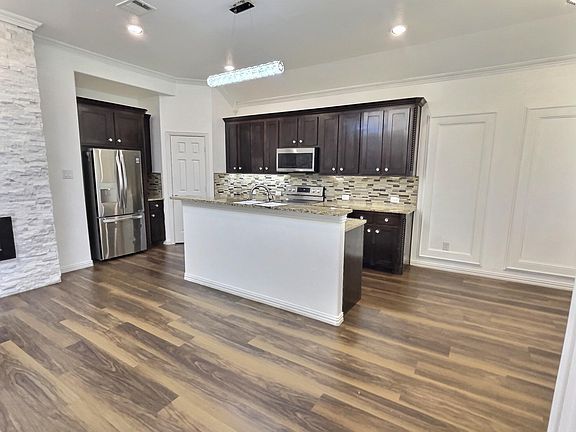 5th image of 5233 Carol Ave