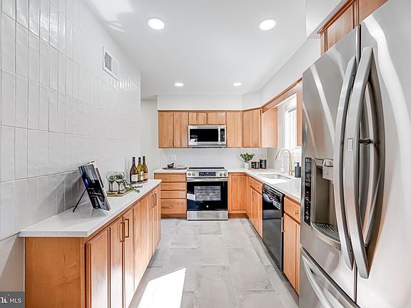 5th image of 15230 Louis Mill Dr