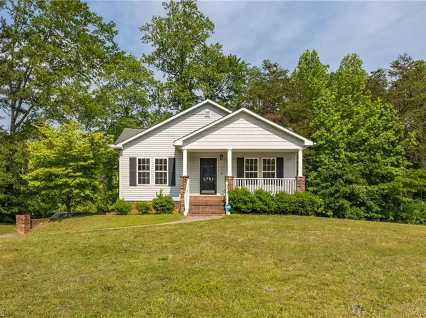 3791 Barnwell Dr, Winston Salem, NC 27105