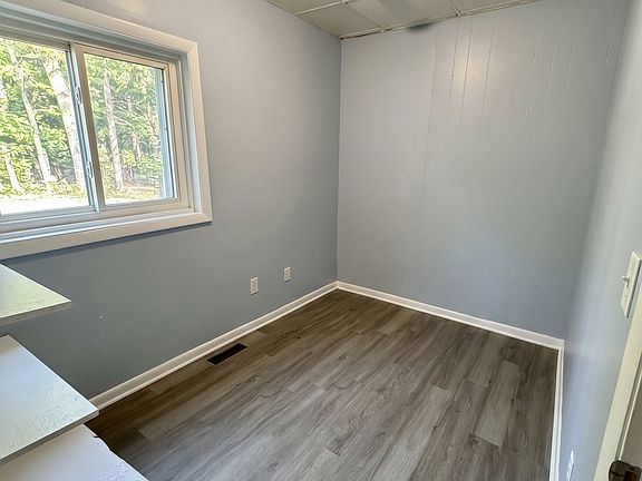 3rd image of 509 E 13th St #2