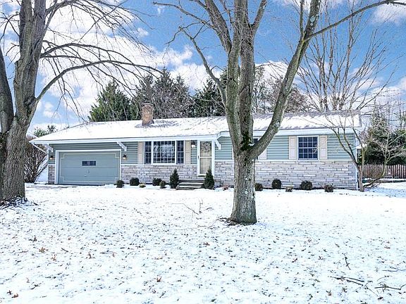 2nd image of 1462 Turnberry Dr