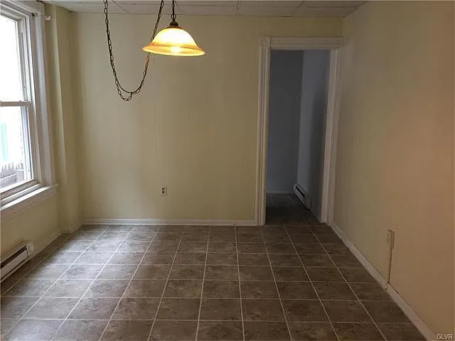 5th 739 N — Photo 3