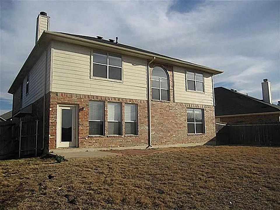 4 bed, 3139 sqft, $3,100 — Photo 3