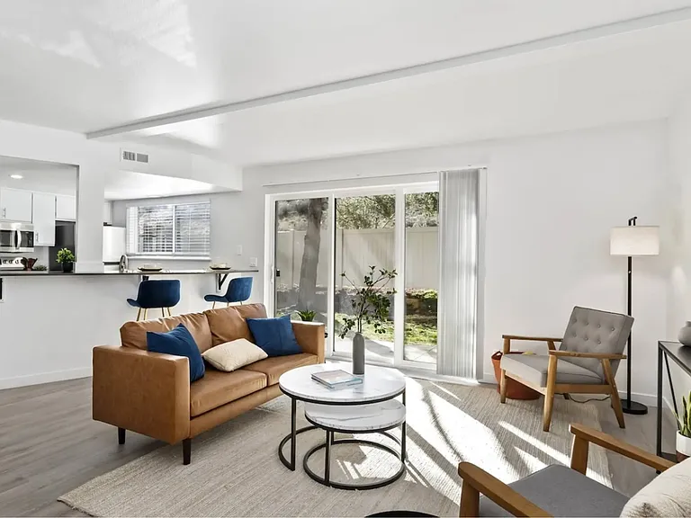 Monterra Townhomes — Photo 5