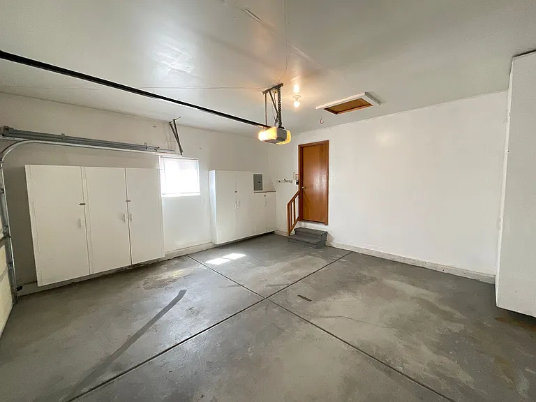 8166 Telegraph Dr — Photo 27