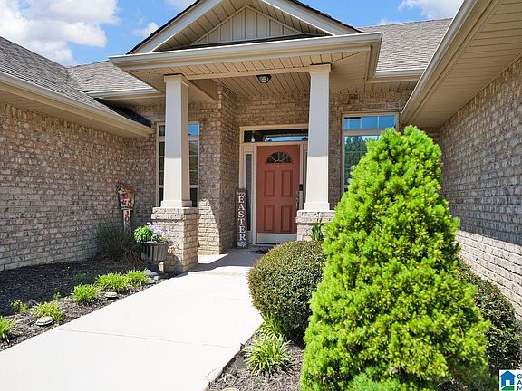 3rd image of 80 Lakeside Dr